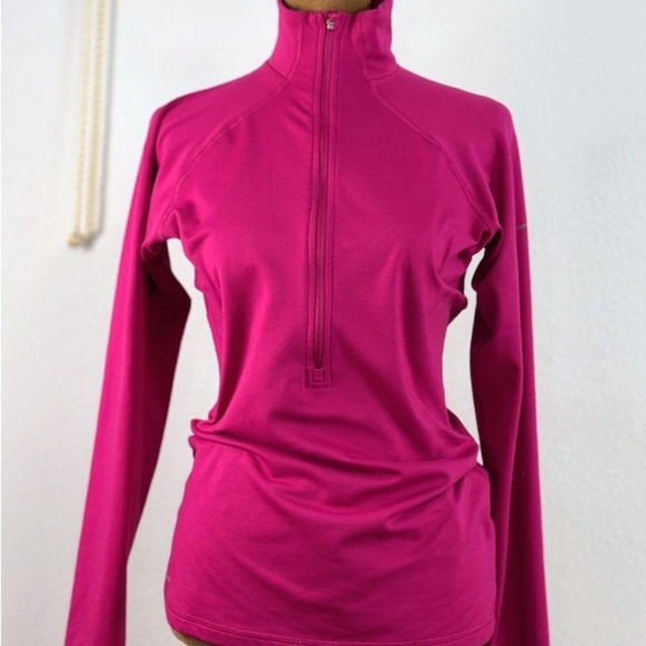 Nike Tops - Nike Pro Quarter Zip Pullover Womens Medium Magenta Pink Excellent‎ Thumbholes